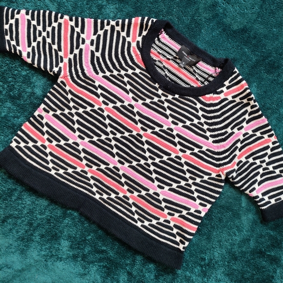 Romeo & Juliet Couture Sweaters - 🍍 FREE Cropped Sweater 🍍